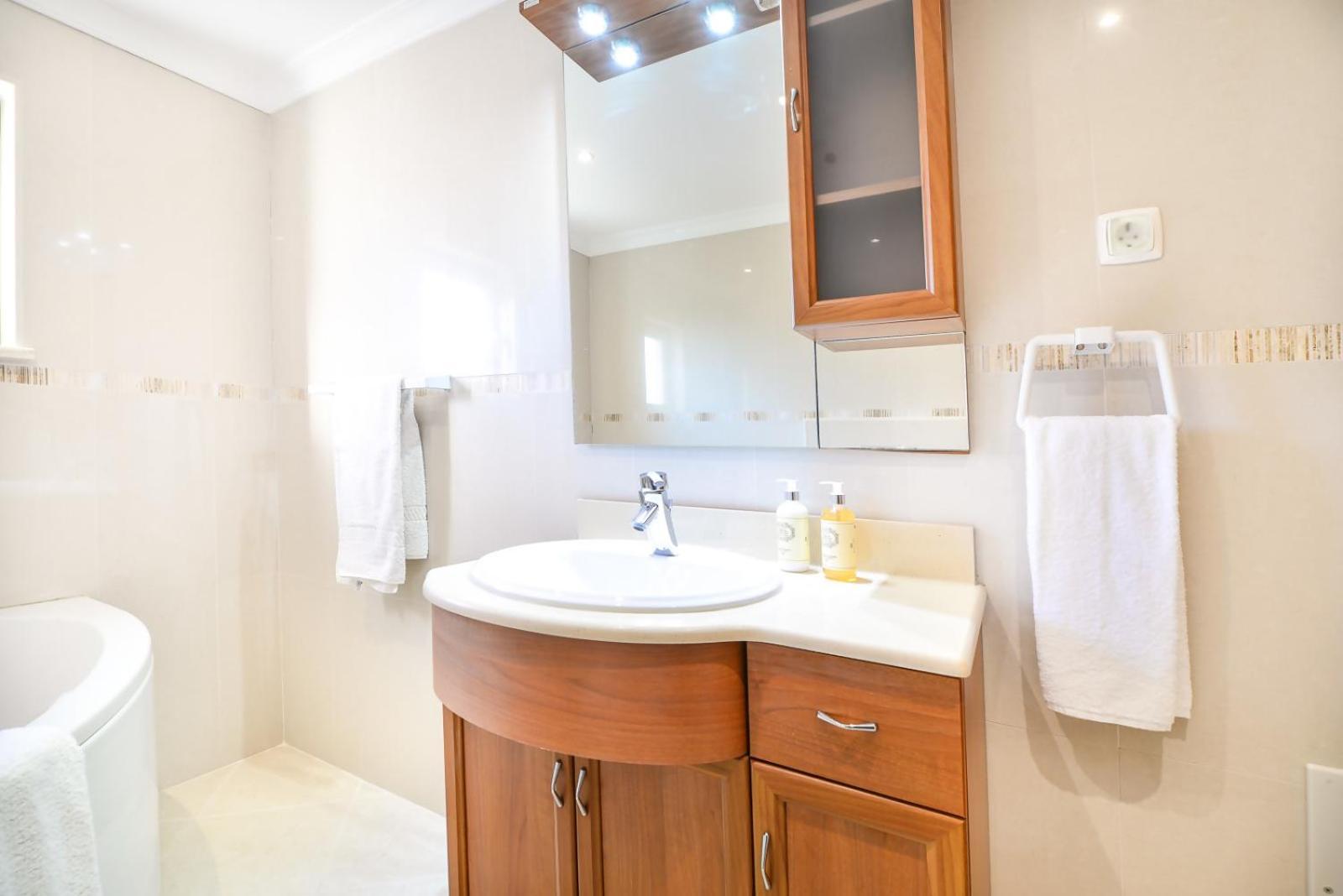 Vila Alcantarilha By Mtphomes Exteriér fotografie